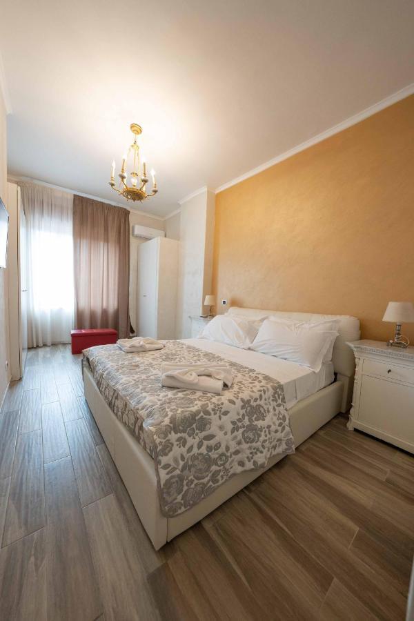 Maison Reale Centro By Dimorra Apartment Napoli Bagian luar foto